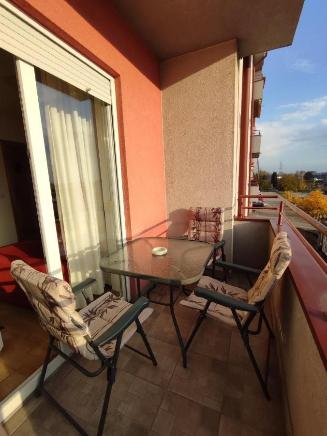 Apartman Ana Apartman Bosanska Gradiska Kültér fotó